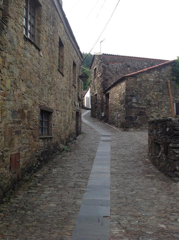 فيلا Patio Do Xisto Gondramaz المظهر الخارجي الصورة